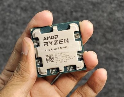 AMD Ryzen 7 7700X